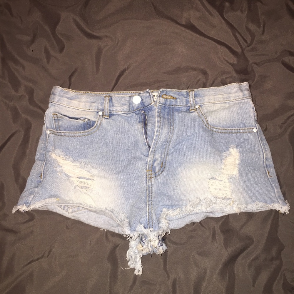 Forever 21 light wash distressed denim shorts
